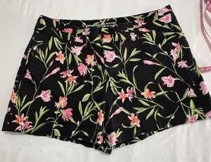 Khakis by Gap City 3-Inch Floral Print Shorts Black